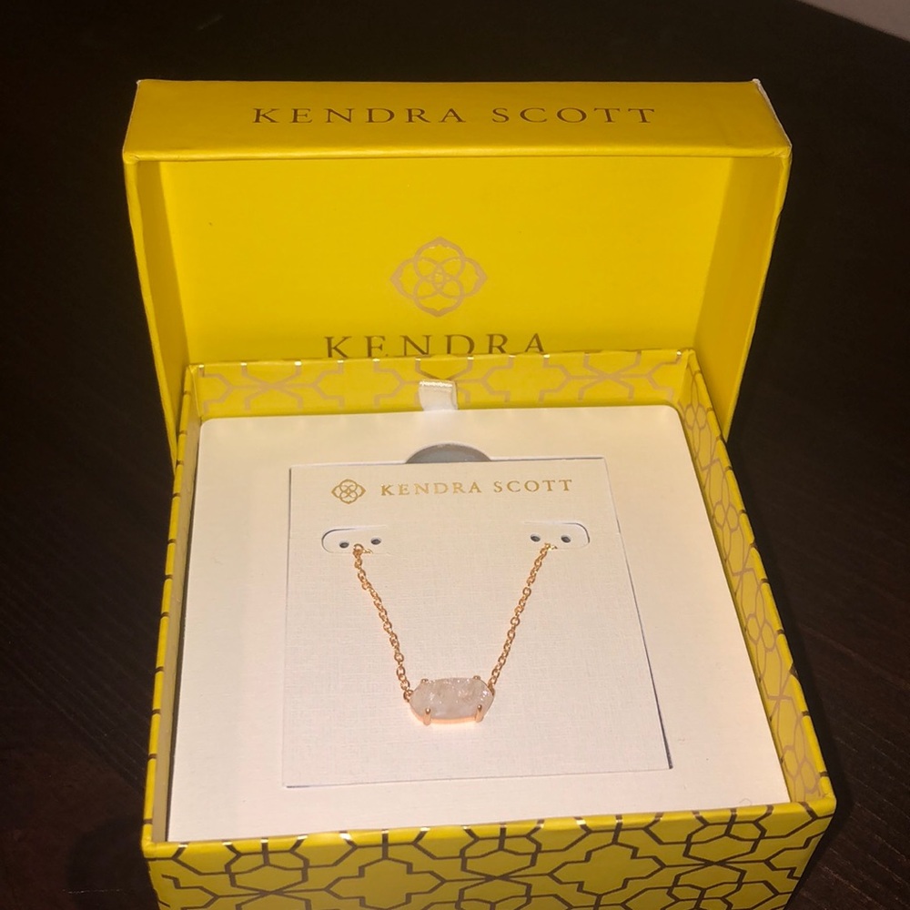 White Kendra Scott necklace